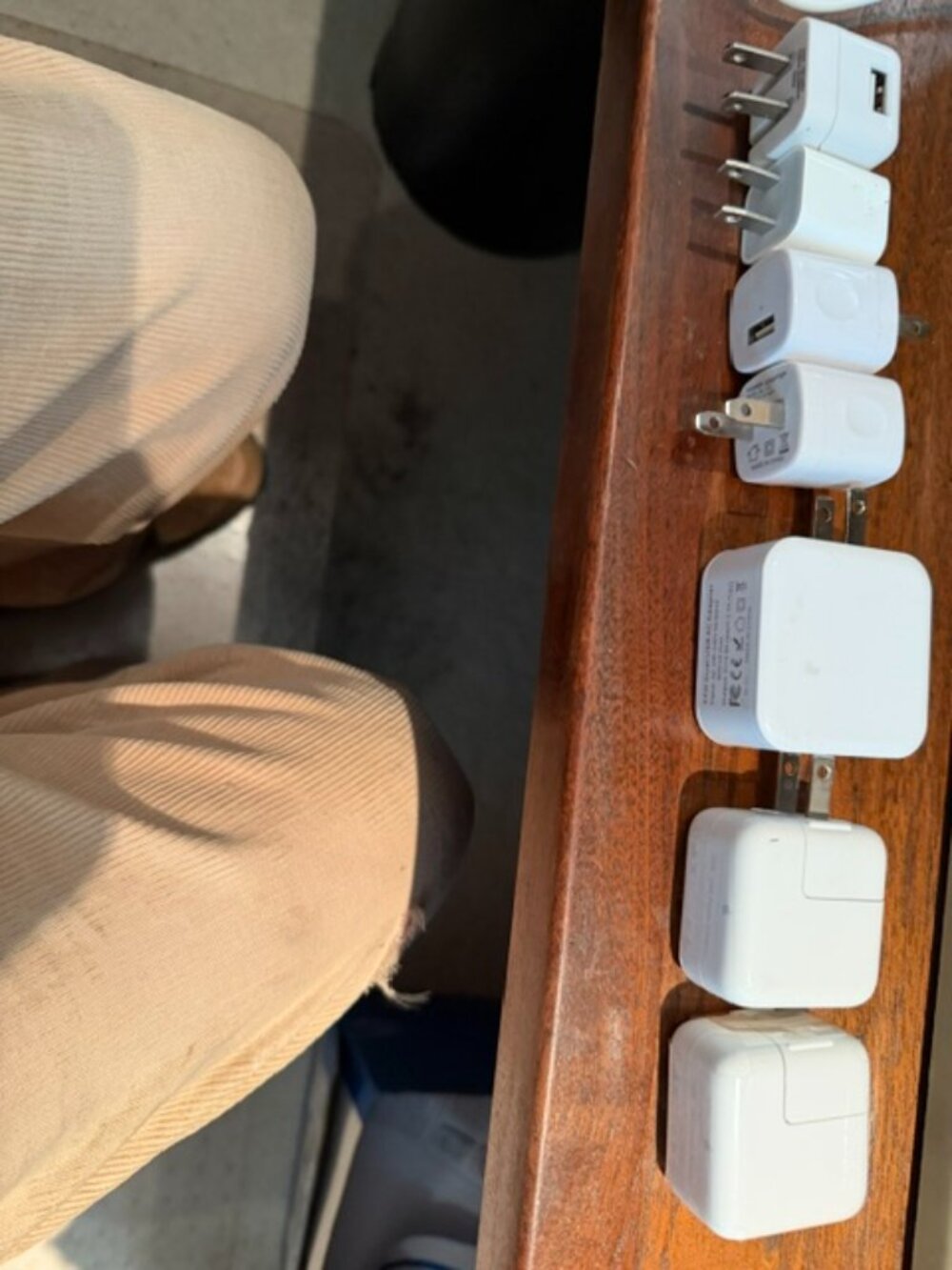CELL PHONE PLUGS-SANSOME